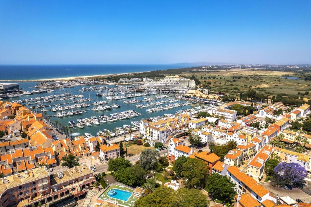 Seaview Penthouse In Algarve With Spacious Terrace Quarteira Exterior photo